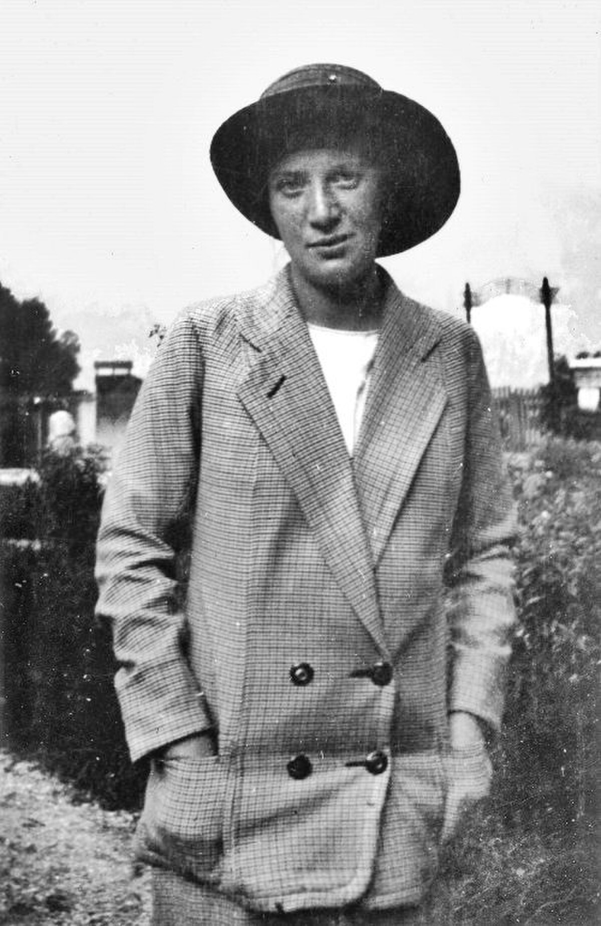 Portrait of Wally Neuzil